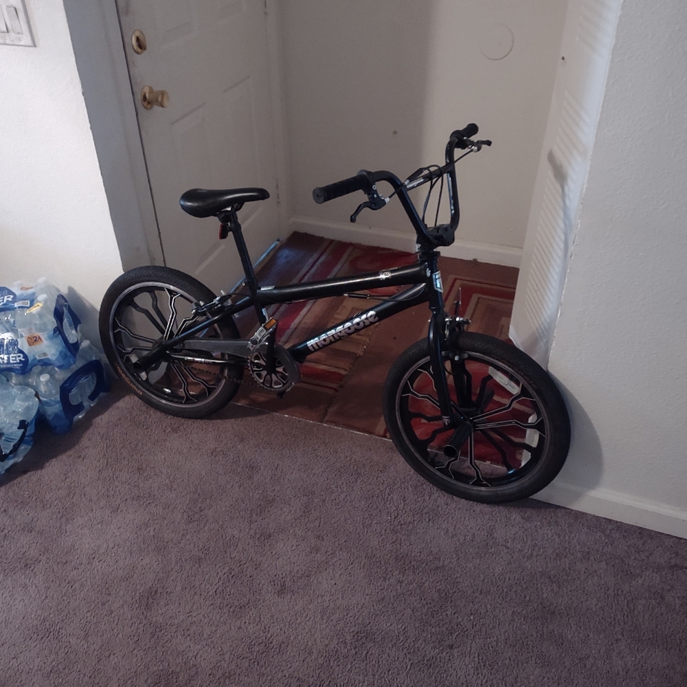 Mongoose bike